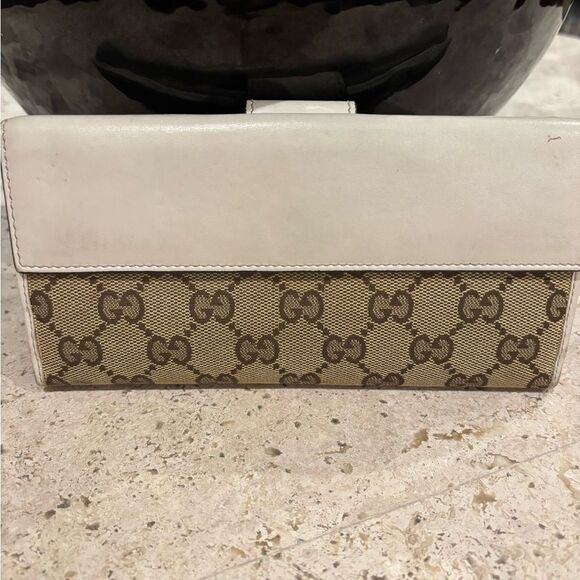 Gucci Tan and Brown GG Pattern Continental Wallet - Picture 2 of 6